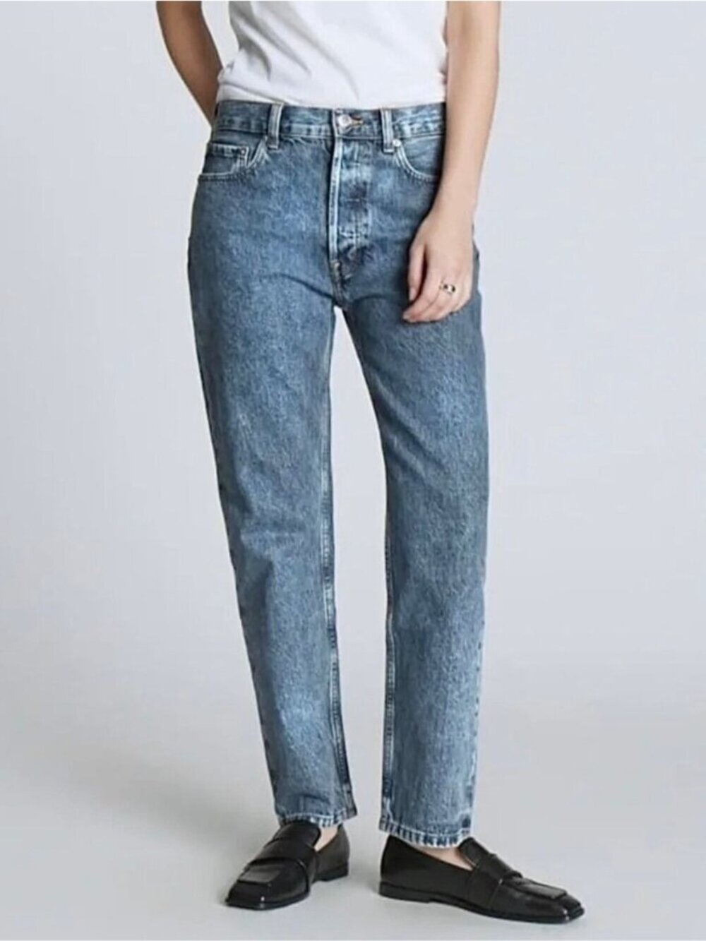 EVERLANE The Relaxed Straight Jean Organic Cotton Size 28 Acid Wash